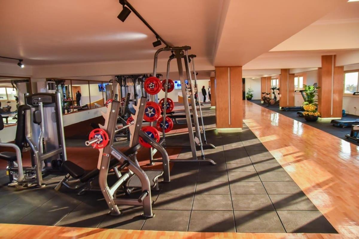 Fleet Club Mahrousa Александрия Экстерьер фото The gym at the hotel