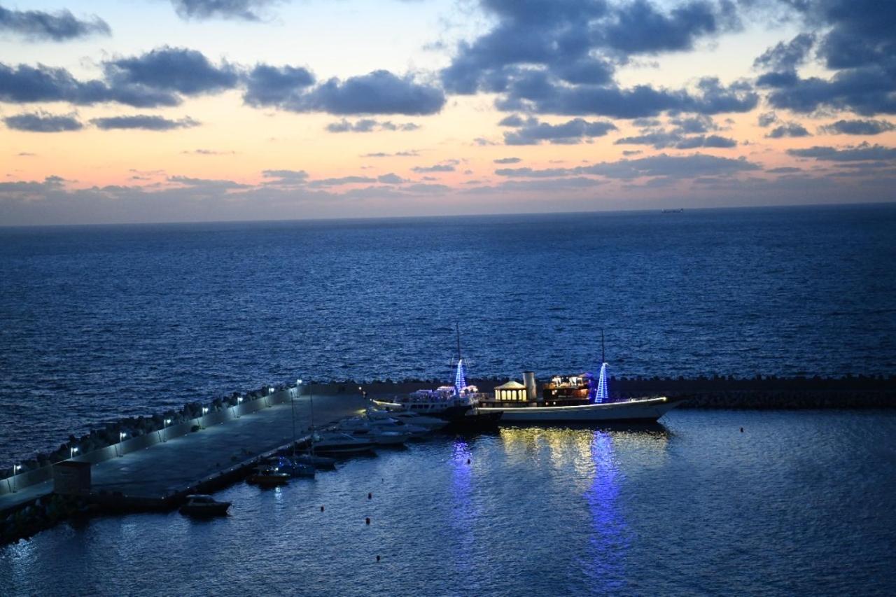 Fleet Club Mahrousa Александрия Экстерьер фото The port of Limassol at night