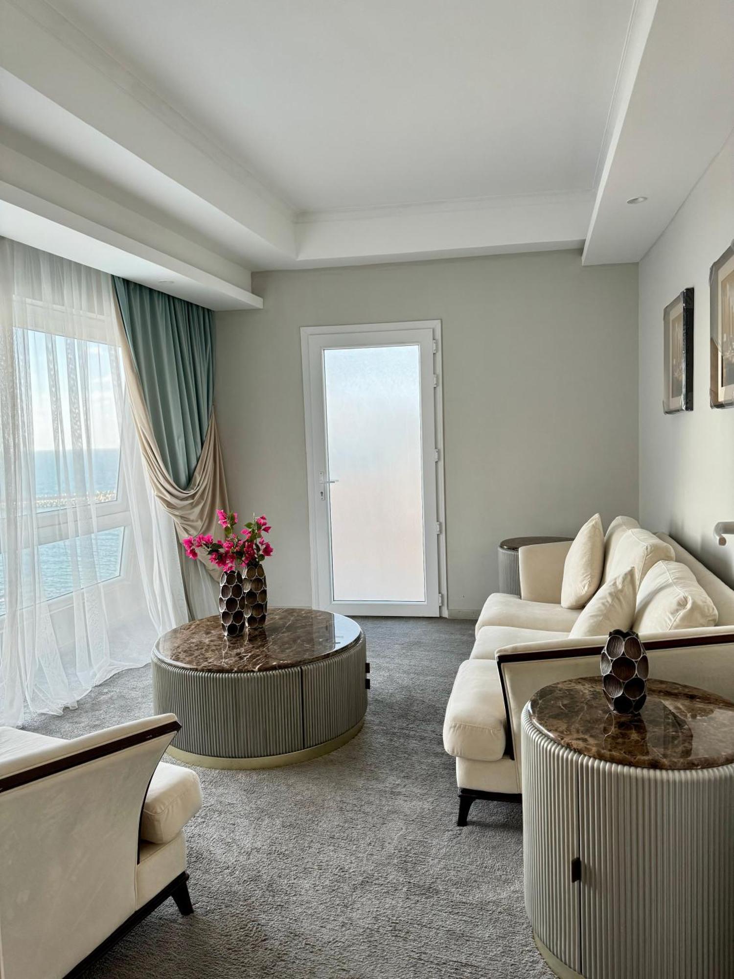 Fleet Club Mahrousa Александрия Экстерьер фото A room at the hotel